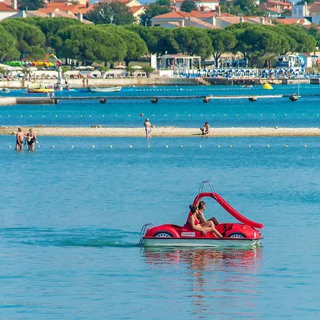 Διαμέρισμα 8 *