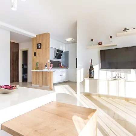 Lovely In With Kitchen Medulin
